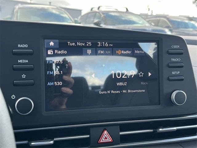 2026 Hyundai ELANTRA SE