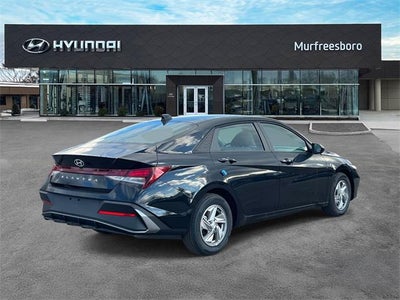 2026 Hyundai ELANTRA SE