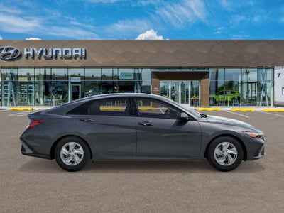 2026 Hyundai ELANTRA SE