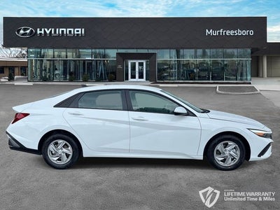 2026 Hyundai ELANTRA SE