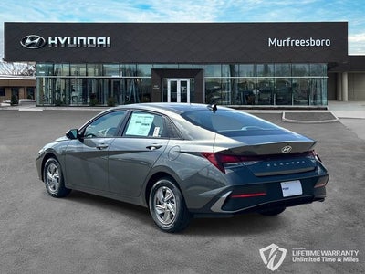 2026 Hyundai ELANTRA SE