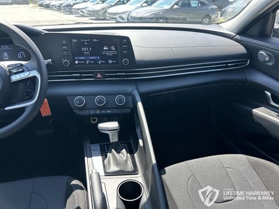 2026 Hyundai ELANTRA SE