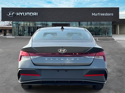 2026 Hyundai ELANTRA SE