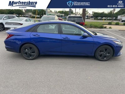 2022 Hyundai ELANTRA SEL