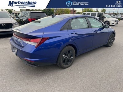 2022 Hyundai ELANTRA SEL