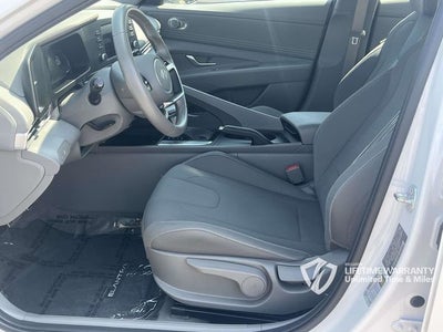 2025 Hyundai ELANTRA SEL Sport