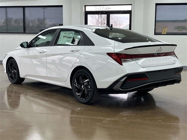 2026 Hyundai ELANTRA HYBRID SEL Sport