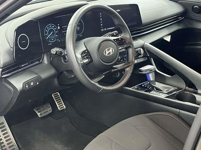 2025 Hyundai ELANTRA HYBRID SEL Sport