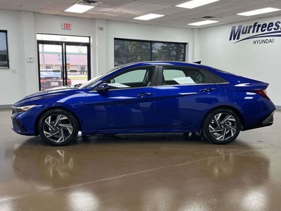 2024 Hyundai ELANTRA Limited