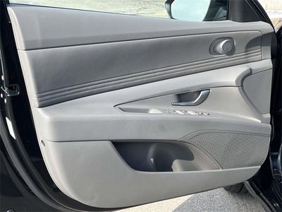 2025 Hyundai ELANTRA SEL Convenience