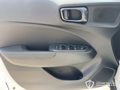 2026 Hyundai VENUE SEL W/Two-Tone Roof