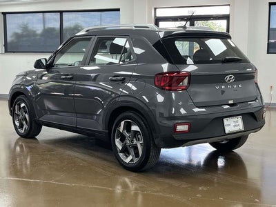 2025 Hyundai VENUE SEL