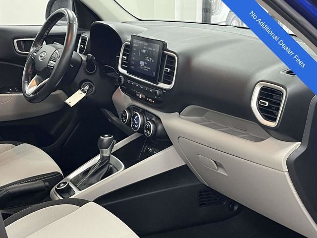 2022 Hyundai VENUE SEL