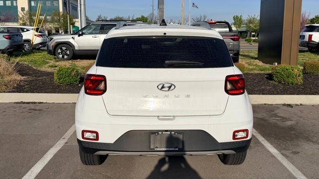2022 Hyundai VENUE SEL