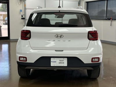 2025 Hyundai VENUE SEL