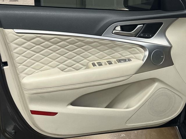 2019 Genesis G70 3.3T Design