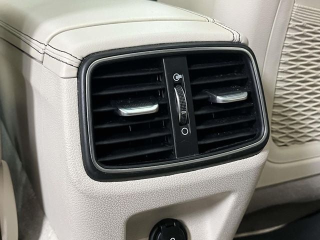 2019 Genesis G70 3.3T Design