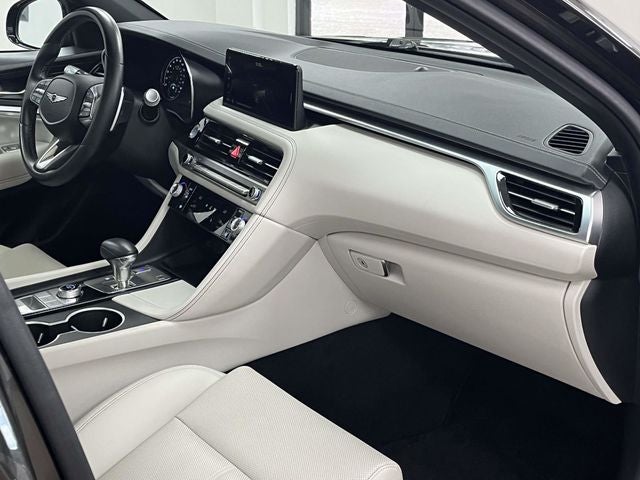 2025 Genesis G70 2.5T