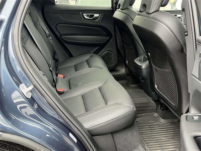 2024 Volvo XC60 B5 Plus Dark Theme