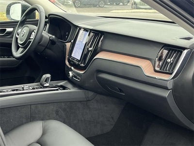 2024 Volvo XC60 B5 Plus Dark Theme